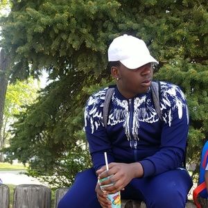 Meet your Posher, Chadrick